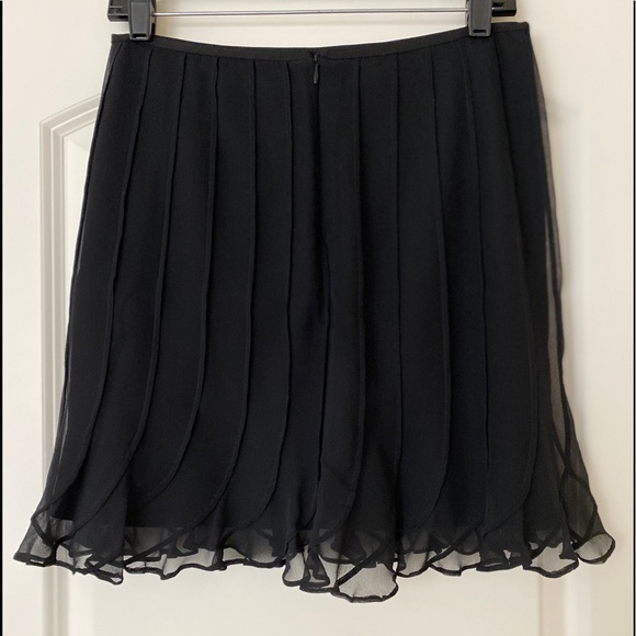 Elie Tahari Dresses & Skirts - Pleated Silk Skirt